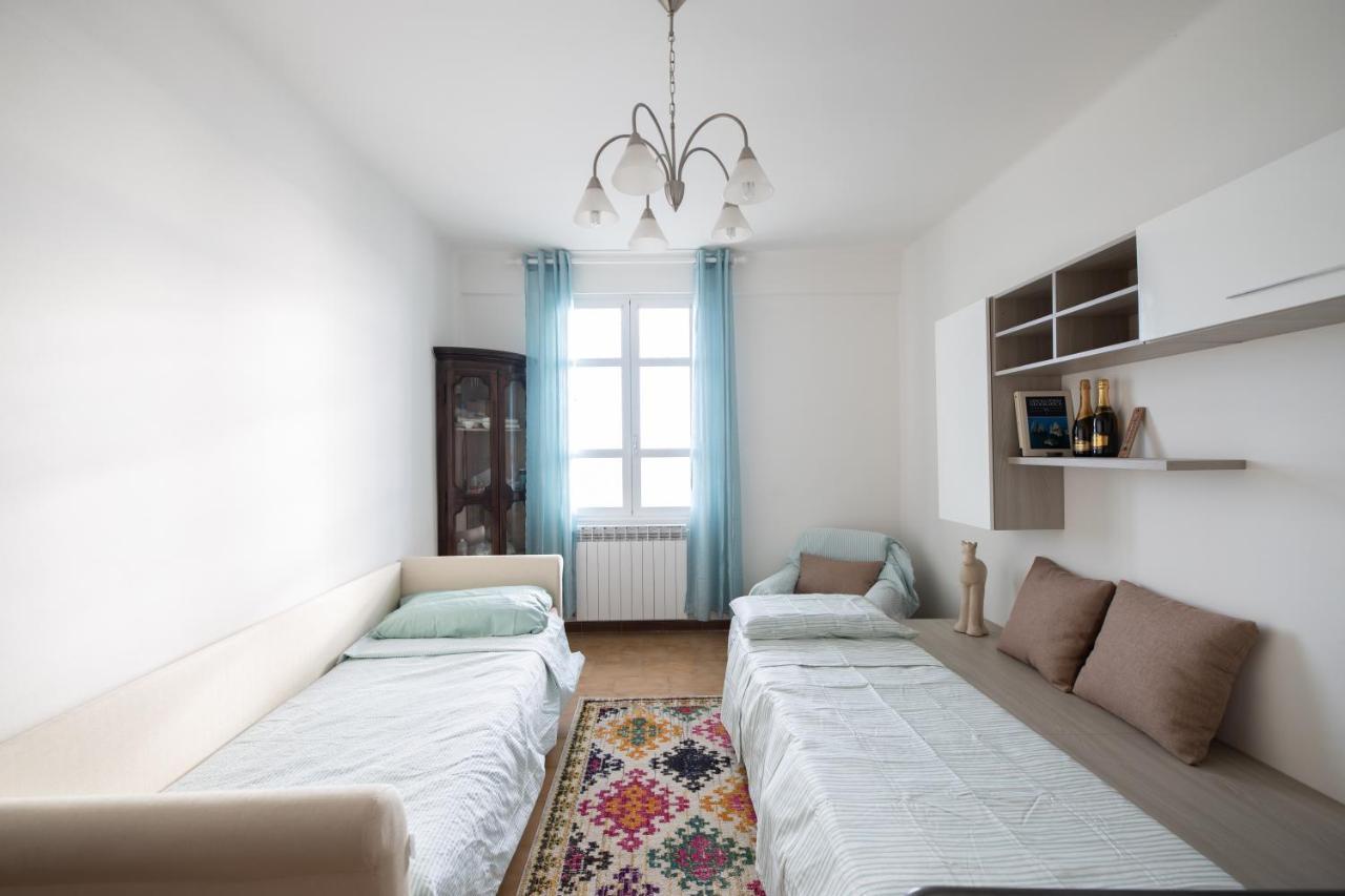 Perfect Wave A 10 M Dal Mare Apartment Сан Ремо Екстериор снимка